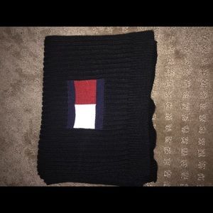 Tommy Hilfiger Scarf